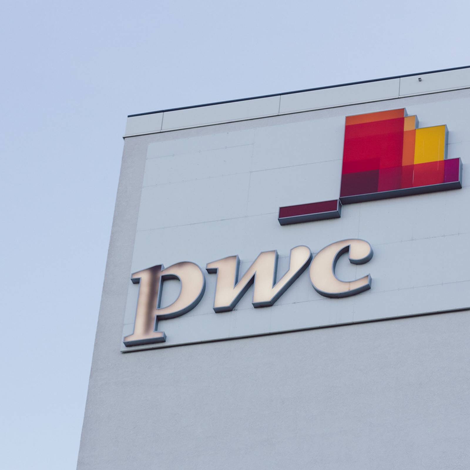 PwC Restructuring Update—Q4 2023: Unveiling the Financial Landscape